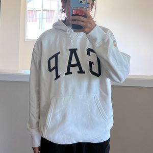 White fleece Gap hoodie